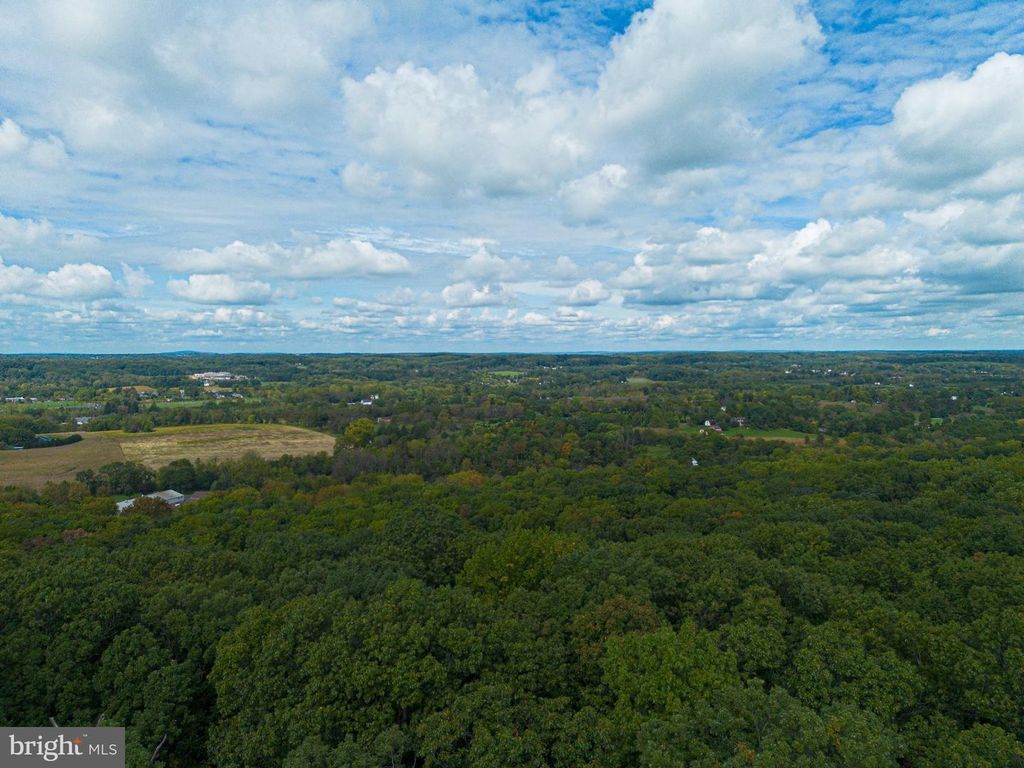 MOUNTAIN TOP W, NEW HOPE, PA 18938 — exterior