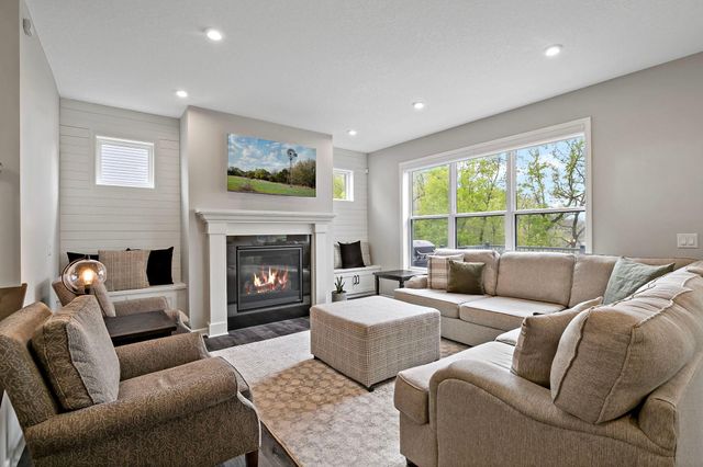 107 Maple Terrace, Waconia, MN 55387