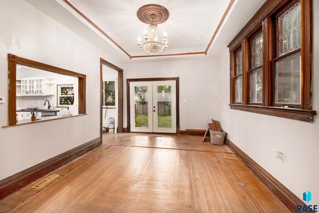 218 S Summit Ave Avenue, Sioux Falls, SD 57104