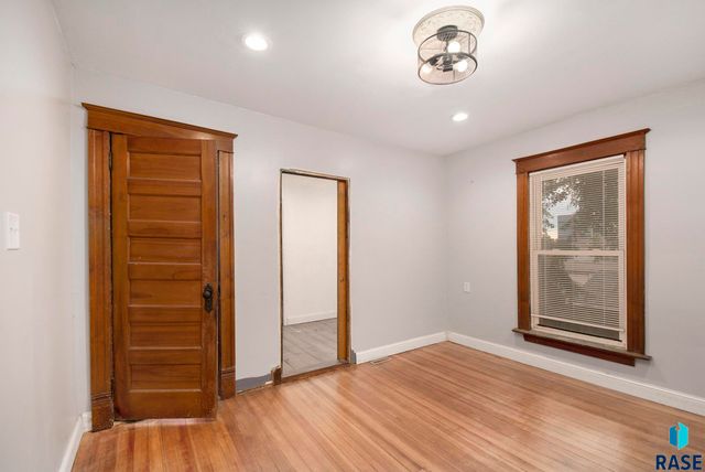 218 S Summit Ave Avenue, Sioux Falls, SD 57104