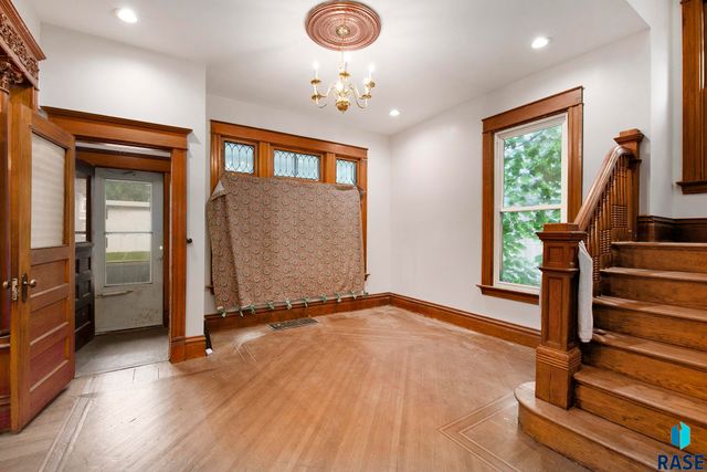 218 S Summit Ave Avenue, Sioux Falls, SD 57104