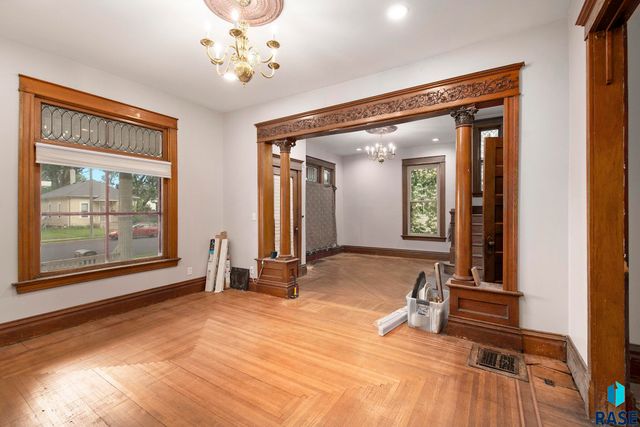 218 S Summit Ave Avenue, Sioux Falls, SD 57104