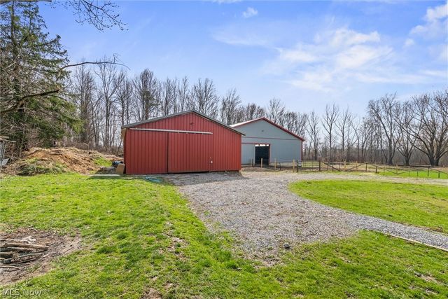 4911 Miller Road, Lowellville, OH 44436