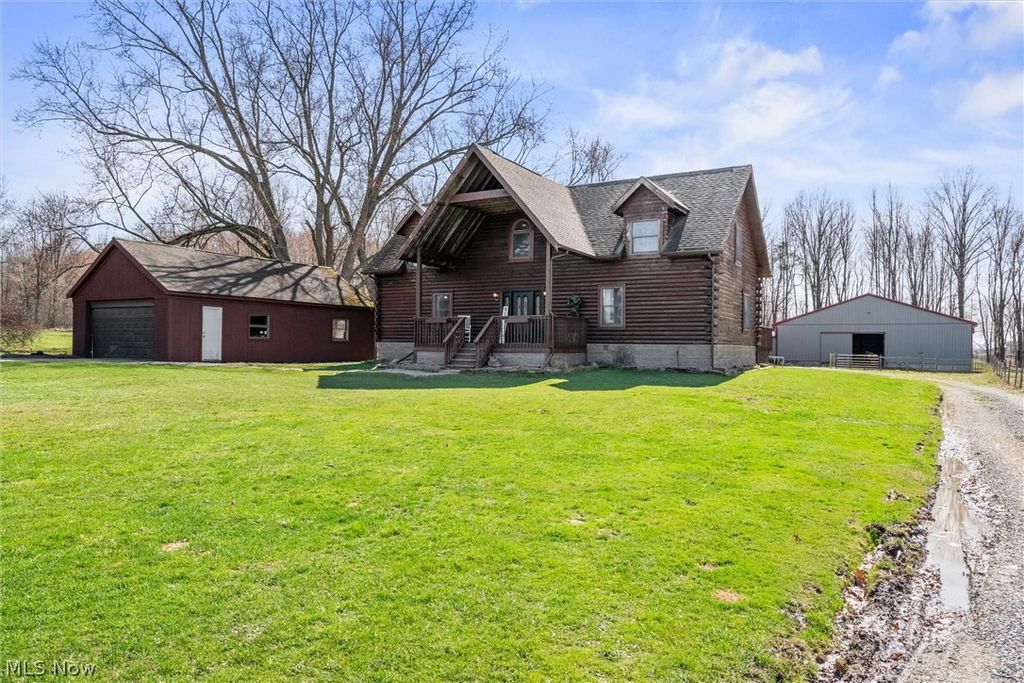 4911 Miller Road, Lowellville, OH 44436