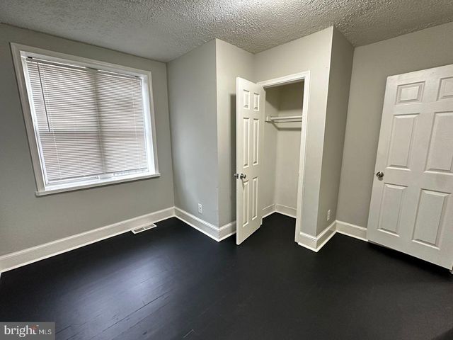 4632 HILLSIDE RD SE, Washington, DC 20019