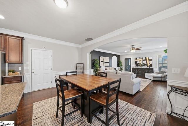 536 W Saddletree Drive, Reidville, SC 29388