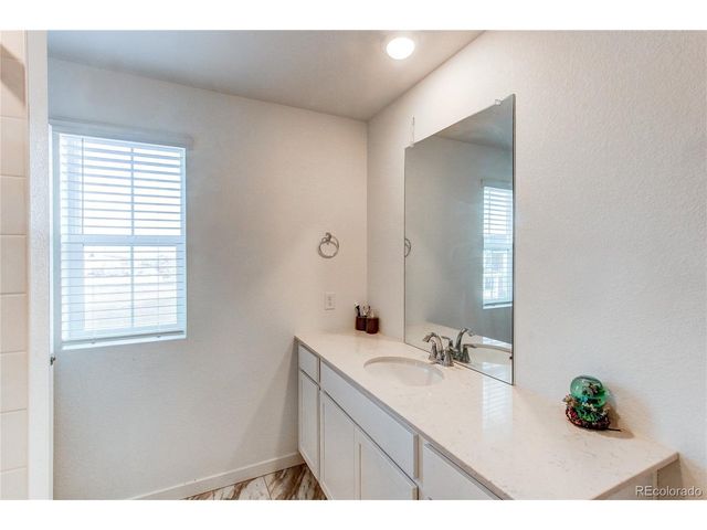 740 Cottonwood Ave, Bennett, CO 80102