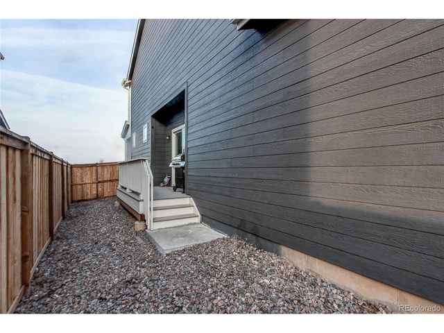 740 Cottonwood Ave, Bennett, CO 80102
