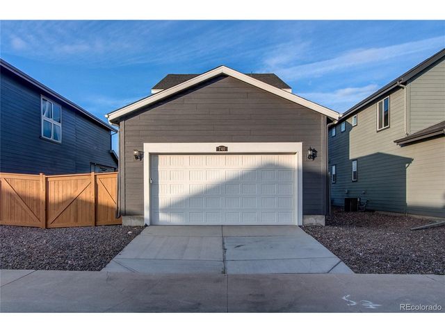 740 Cottonwood Ave, Bennett, CO 80102