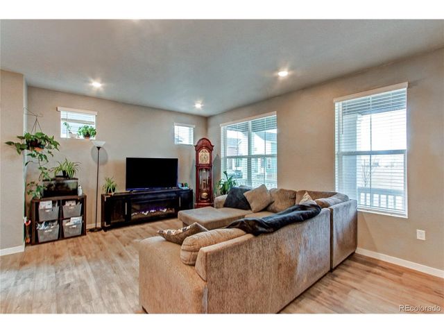 740 Cottonwood Ave, Bennett, CO 80102