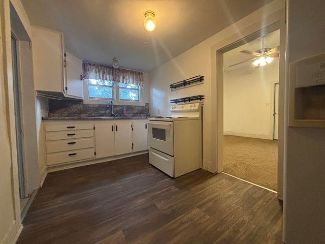 440 W Mccord Street, Neosho, MO 64850