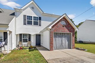 656 McKean Dr, Smyrna, TN 37167