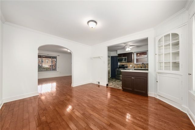 4314 Winterburn, Greenfield, PA 15207