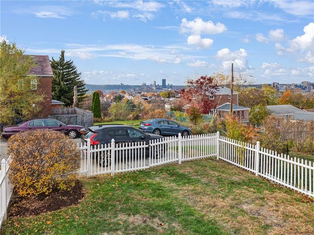 4314 Winterburn, Greenfield, PA 15207