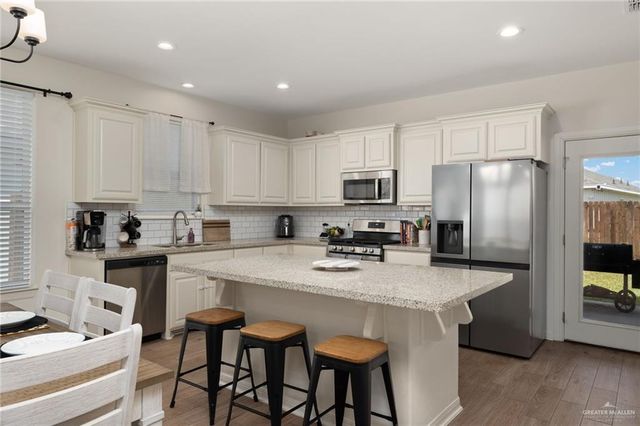2702 N Rocky Rose Avenue, Edinburg, TX 78541
