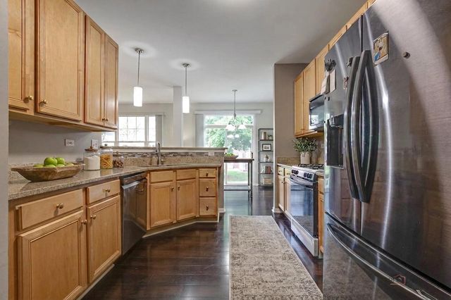467 Pine Lake Circle, Vernon Hills, IL 60061