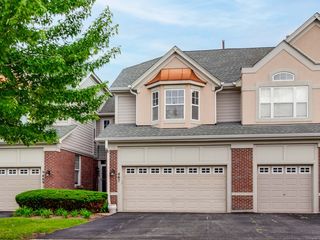 467 Pine Lake Circle, Vernon Hills, IL 60061