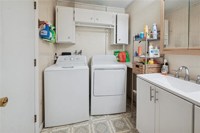 11216 NE 63RD PLACE, Williston, FL 32696