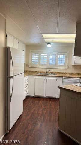 312 Sir Jeffery Street, Las Vegas, NV 89110