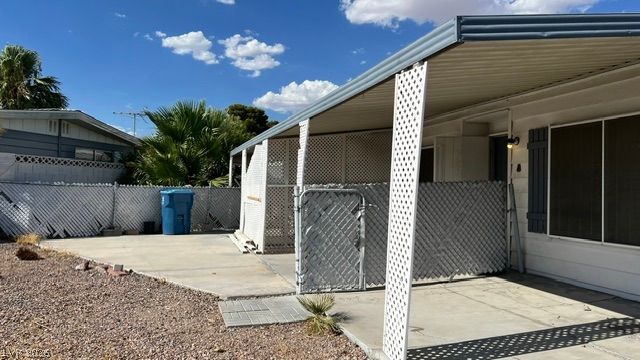 312 Sir Jeffery Street, Las Vegas, NV 89110