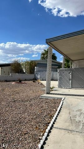 312 Sir Jeffery Street, Las Vegas, NV 89110