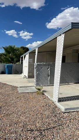 312 Sir Jeffery Street, Las Vegas, NV 89110