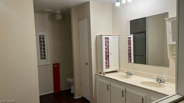 312 Sir Jeffery Street, Las Vegas, NV 89110