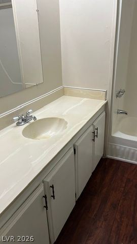 312 Sir Jeffery Street, Las Vegas, NV 89110