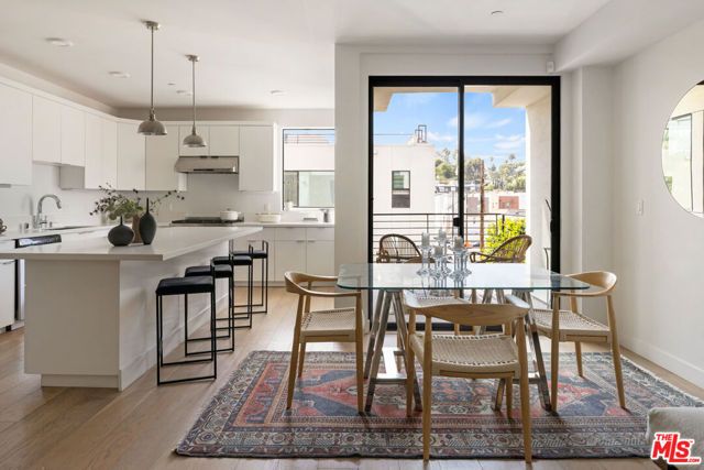 2152 Clifford Street, Los Angeles, CA 90026