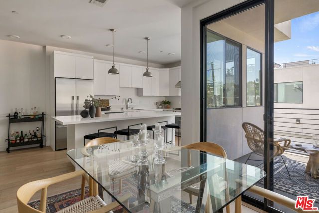 2152 Clifford Street, Los Angeles, CA 90026