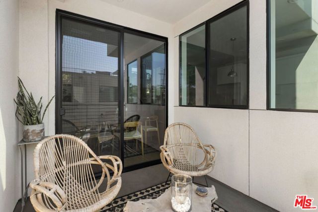 2152 Clifford Street, Los Angeles, CA 90026