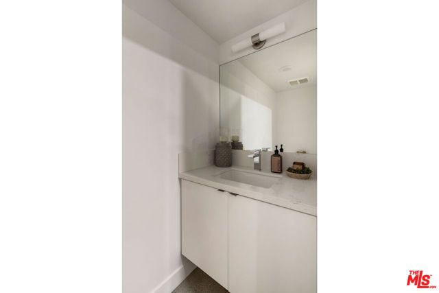 2152 Clifford Street, Los Angeles, CA 90026