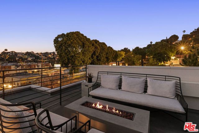 2152 Clifford Street, Los Angeles, CA 90026