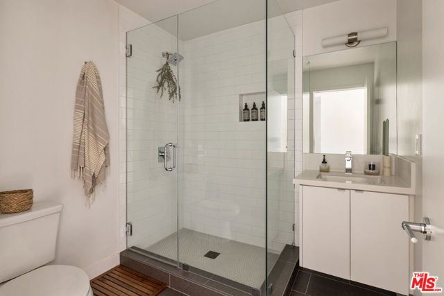 2152 Clifford Street, Los Angeles, CA 90026