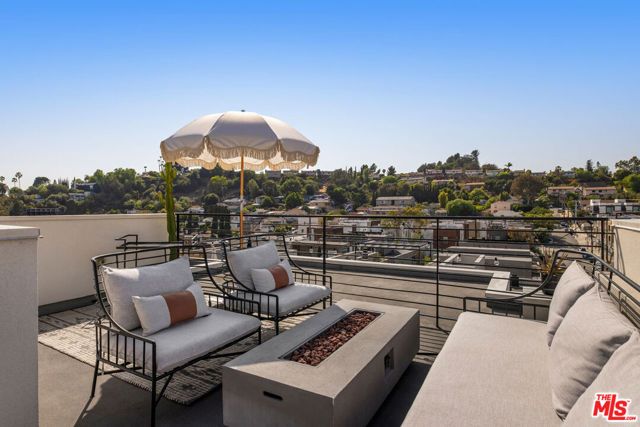 2152 Clifford Street, Los Angeles, CA 90026