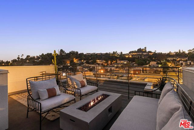 2152 Clifford Street, Los Angeles, CA 90026
