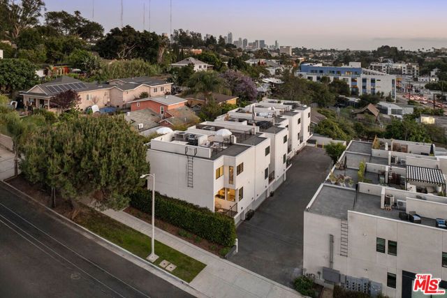 2152 Clifford Street, Los Angeles, CA 90026