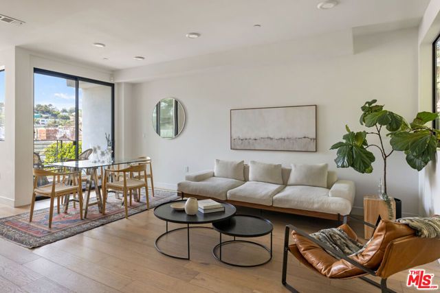 2152 Clifford Street, Los Angeles, CA 90026