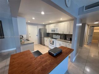 800 NE 195th Street 211, Miami, FL 33179