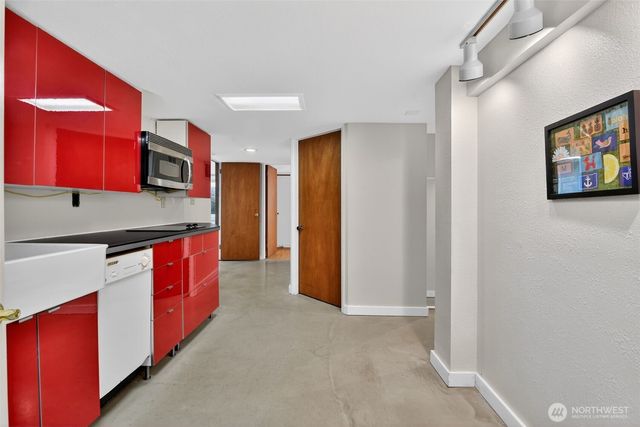 6522 38th Avenue NE, Seattle, WA 98115