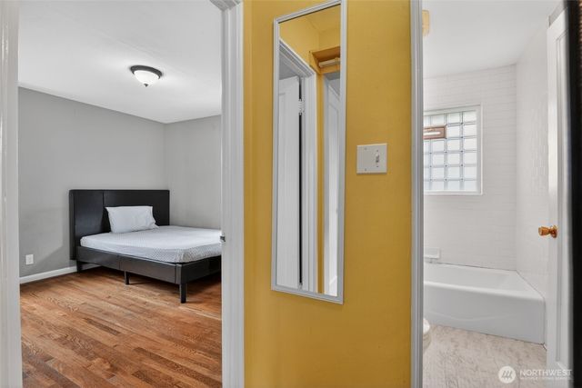 6522 38th Avenue NE, Seattle, WA 98115