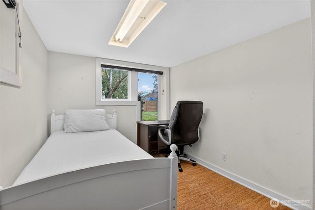 6522 38th Avenue NE, Seattle, WA 98115