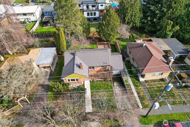 6522 38th Avenue NE, Seattle, WA 98115