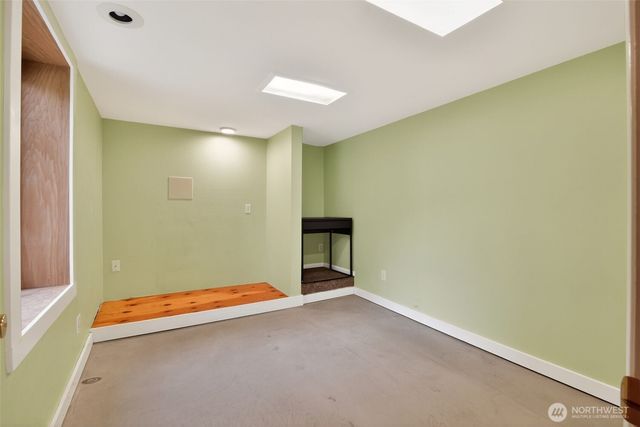 6522 38th Avenue NE, Seattle, WA 98115