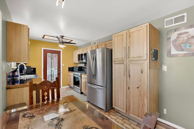 5214 Purcell Drive NE, Albuquerque, NM 87111