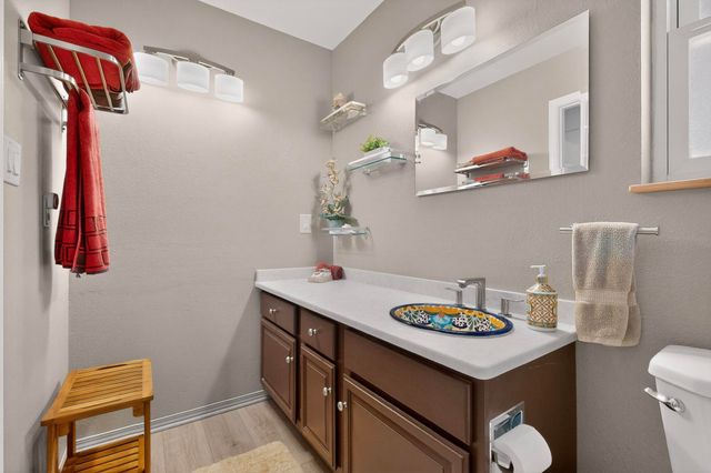 5214 Purcell Drive NE, Albuquerque, NM 87111