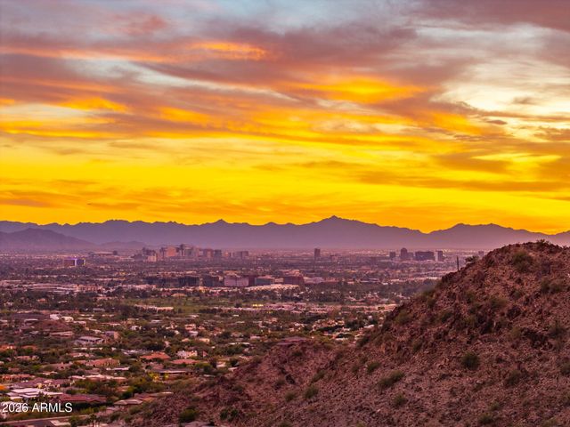 3500 E LINCOLN Drive 22, Phoenix, AZ 85018