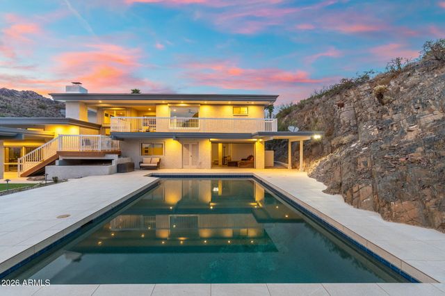 3500 E LINCOLN Drive 22, Phoenix, AZ 85018