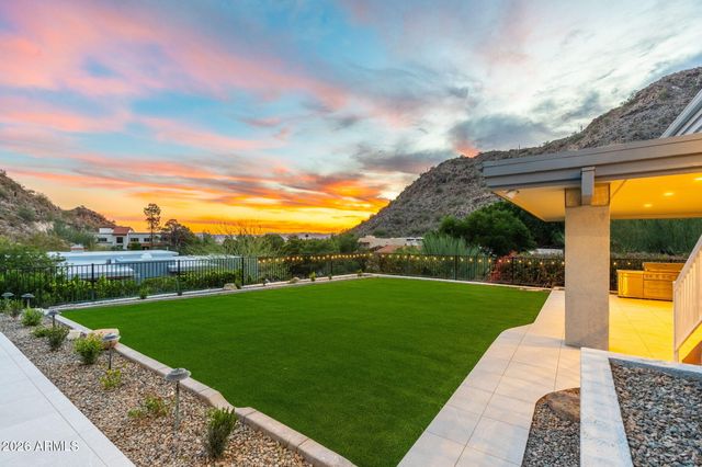 3500 E LINCOLN Drive 22, Phoenix, AZ 85018