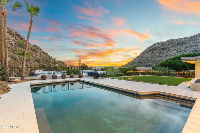 3500 E LINCOLN Drive 22, Phoenix, AZ 85018